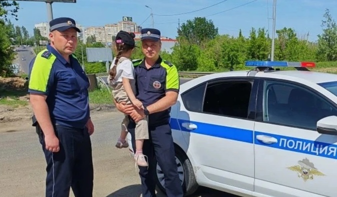 Пятилетняя девочка сбежала из саратовского детсада и потерялась Пятилетняя девочка сбежала из саратовского детсада и потерялась